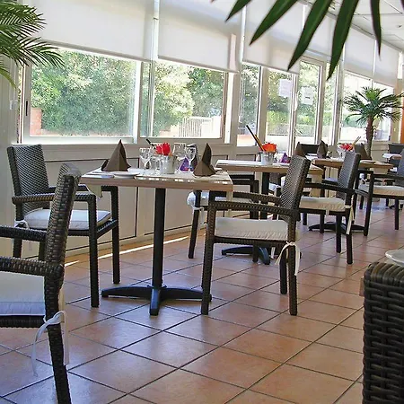 Le Regina Et Restaurant Canet-plage
