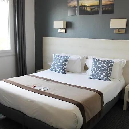Hotel Le Regina Et Restaurant Canet-plage 3*