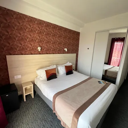 Le Regina Et Restaurant Canet-plage 3*