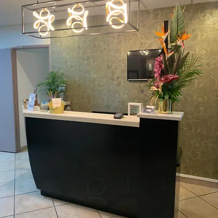 Le Regina Et Restaurant Canet-plage Hotel