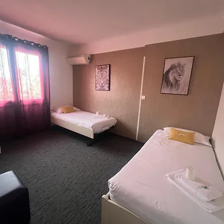 Hotel Le Regina Et Restaurant Canet-plage 3*
