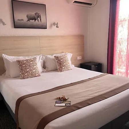 Le Regina Et Restaurant Canet-plage 3* Canet-en-Roussillon