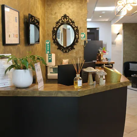 Le Regina Et Restaurant Canet-plage Hotel 3*