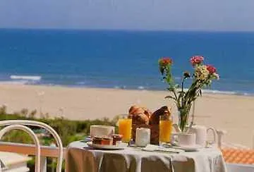 Le Regina Et Restaurant Canet-plage Hotel