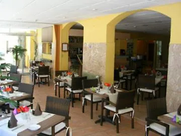 Le Regina Et Restaurant Canet-plage