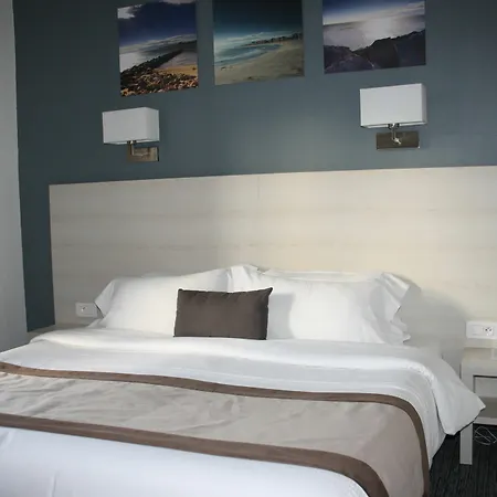 Hotel Le Regina Et Restaurant Canet-plage 3*