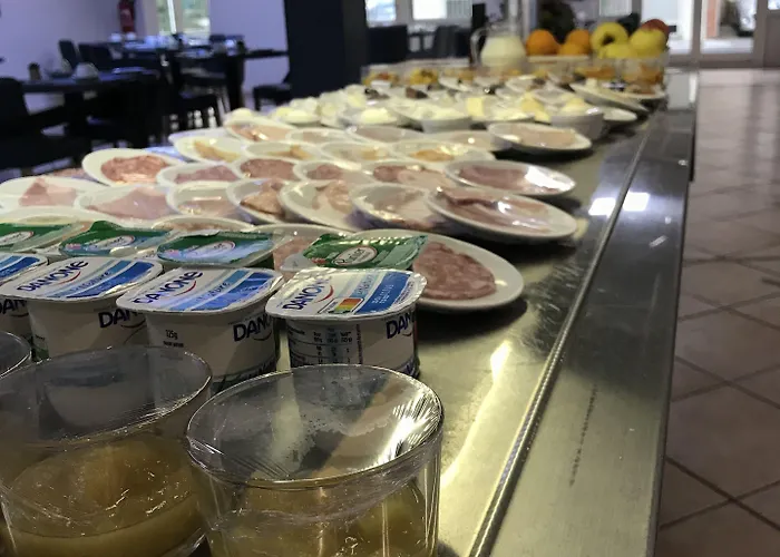 Hotel Le Regina Et Restaurant Canet-plage Canet-en-Roussillon